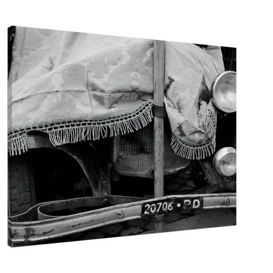 Robert Rauschenberg - ROME FLEA MARKET V 1952 Canvas - 20x30 cm / 8x12 inches-canvas